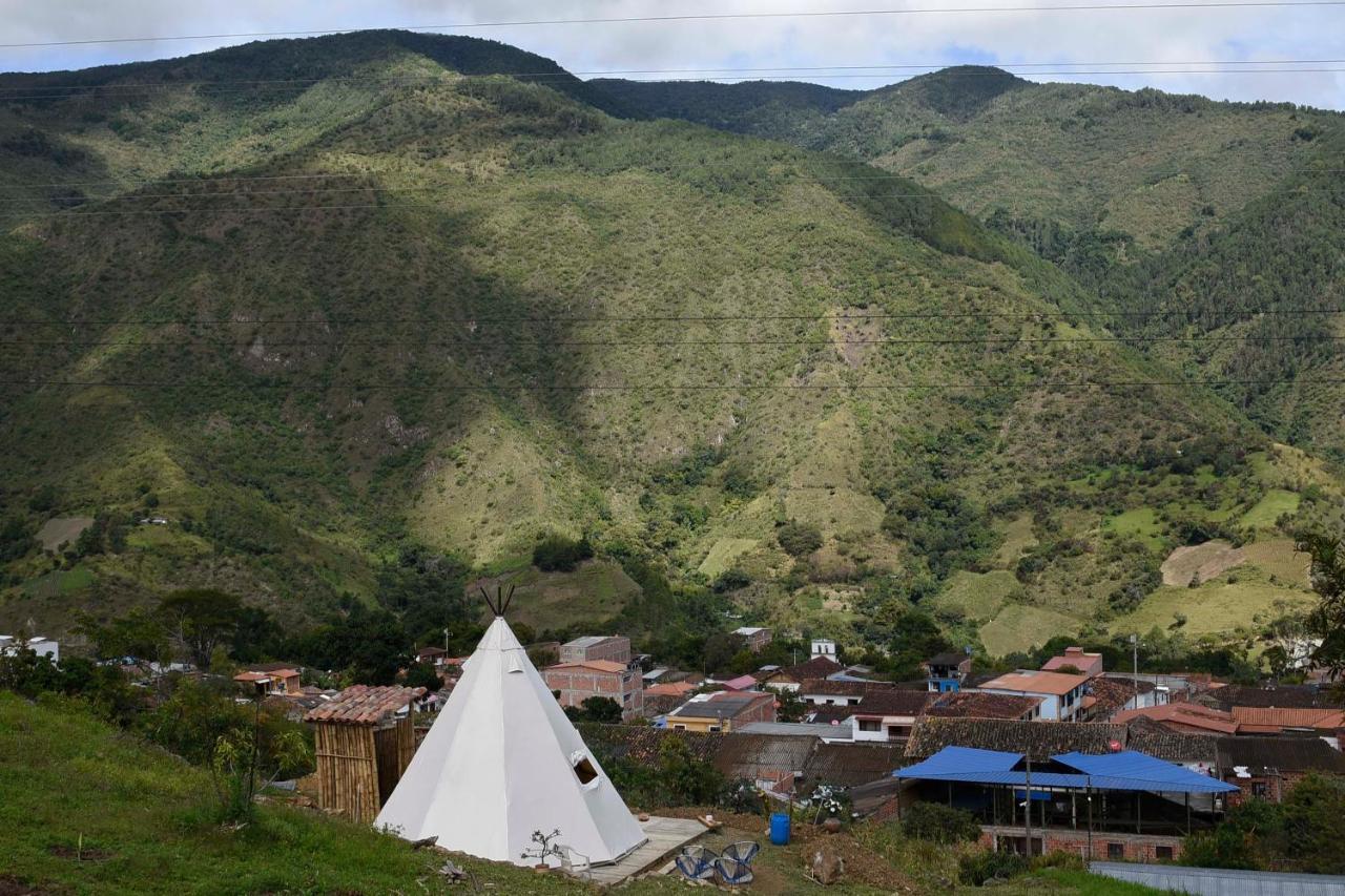 Hostal Las Valkirias Matanza Exterior foto